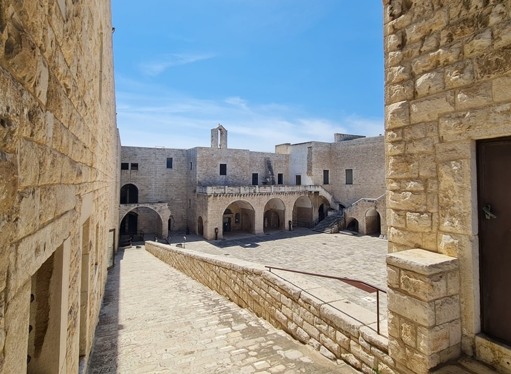 Scorcio del Castello di Barletta, Piazza d'Armi, XII-XVIII sec. - Image by Buona Puglia