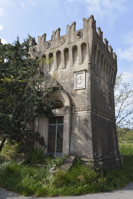 Tomba della famiglia Sanseverino (XV secolo), Marcellinara
