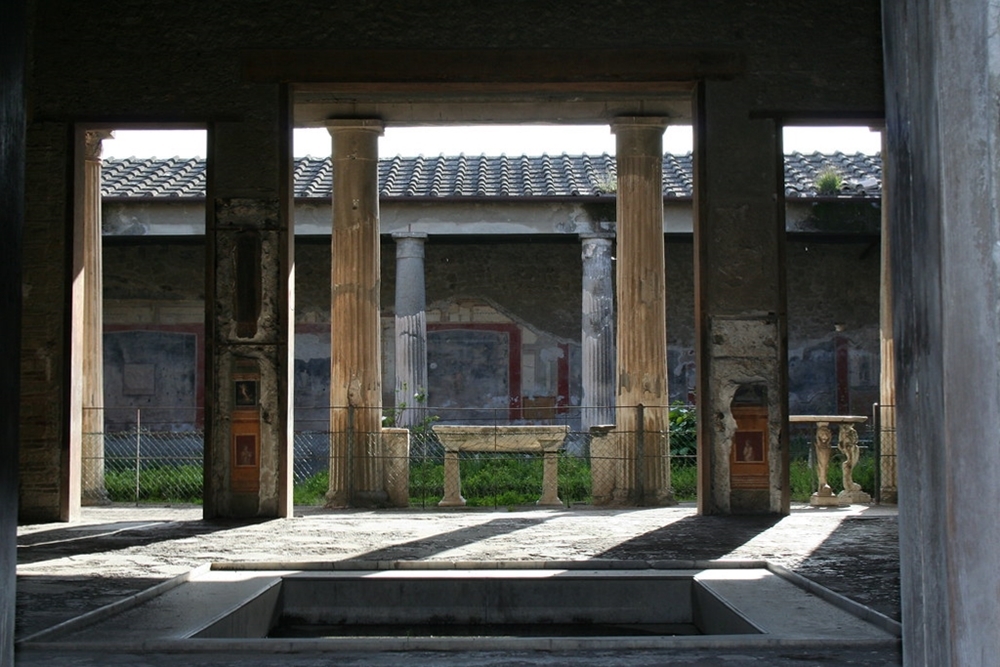 Scorcio della Casa dei Vettii tra atrio e peristilio - Ph.