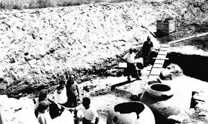 Lavori di costruzione del carcere in Contrada Ciminata, a Rossano (Cosenza) - Ph. Archivio Mario Massoni