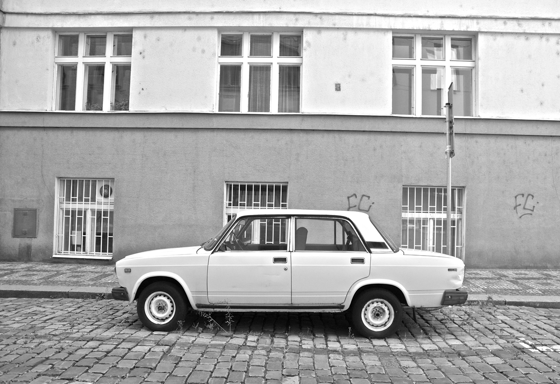 FOTO ESPOSTA strade2 Sosta prolungata, Praga 2013 copia
