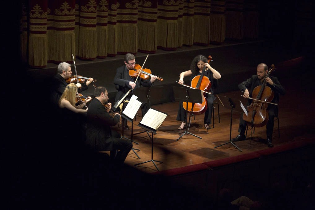 Puglia - Il Sestetto Stradivari in concerto al Teatro Petruzzelli di Bari - Ph. Carlo Cofano