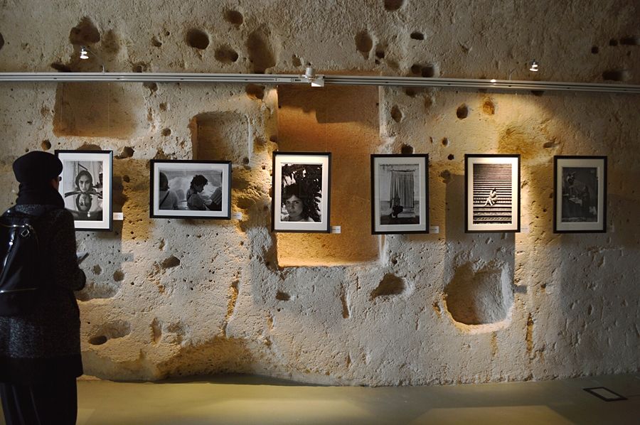 Basilicata - Uno scorcio della mostra 'Il Sud e le Donne' in corso a Matera fino al 19 aprile 2015 presso Casa Cava
